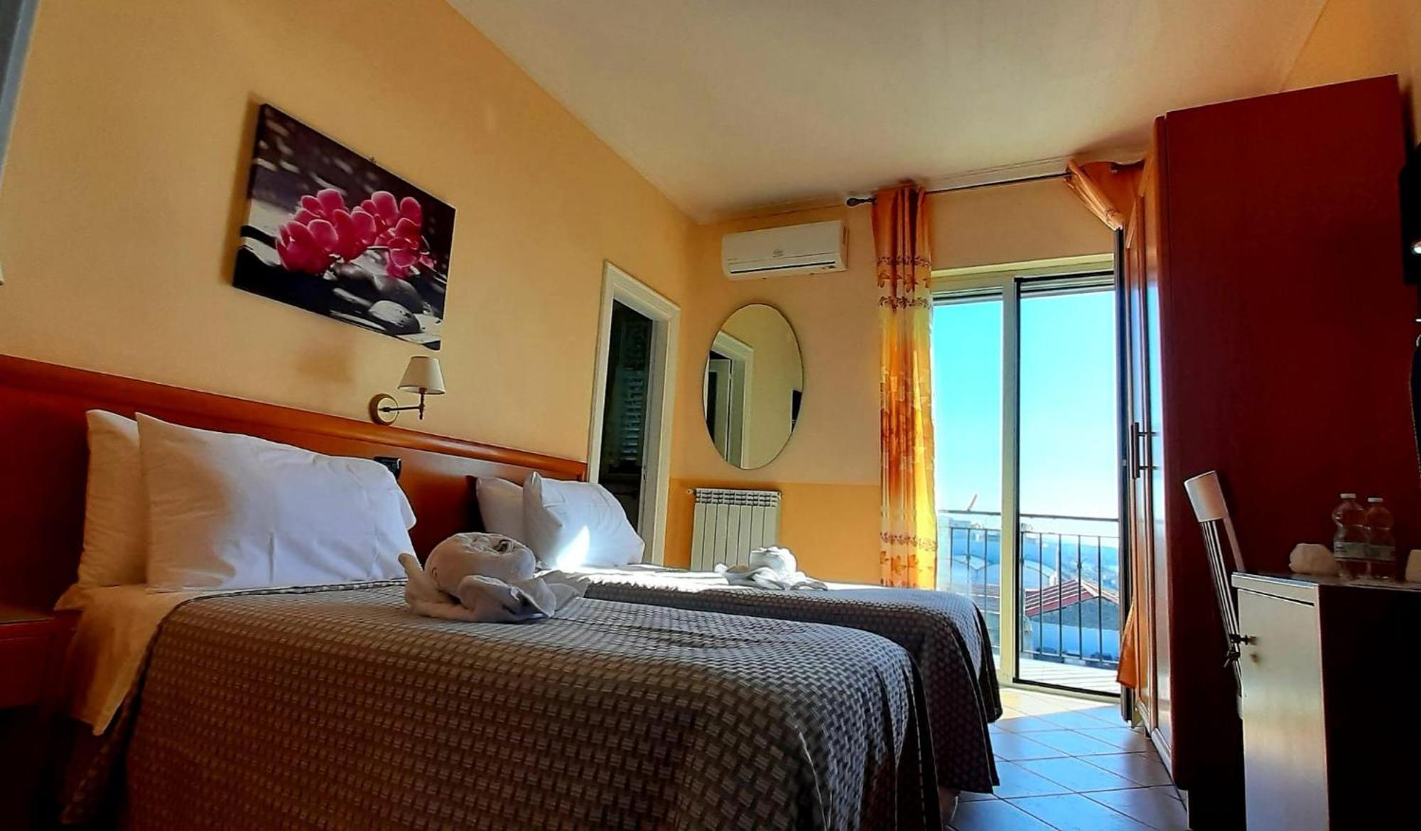 Villa Pacis Naples Exterior photo