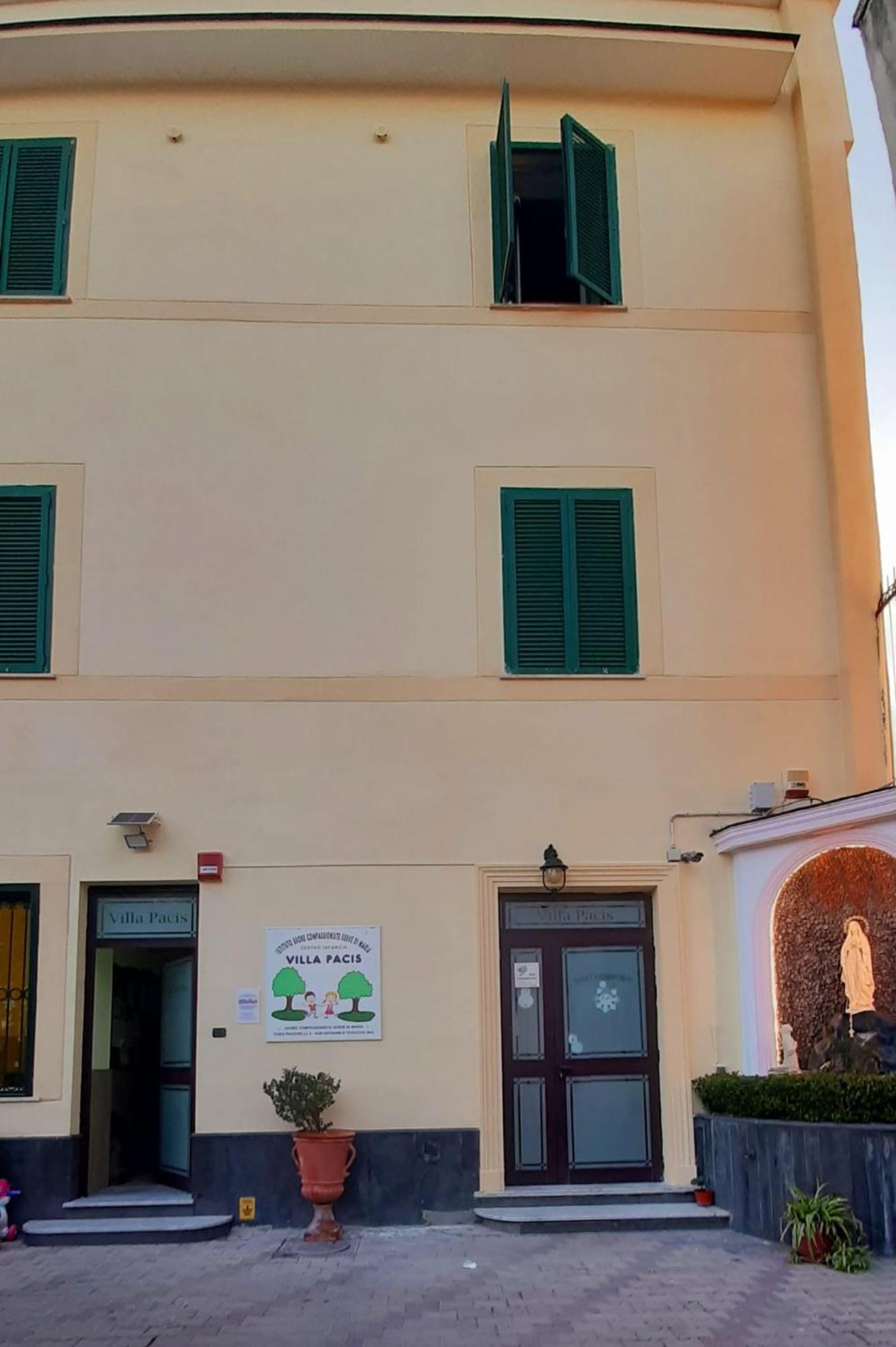 Villa Pacis Naples Exterior photo